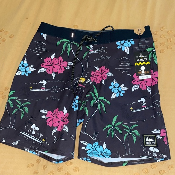 Quicksilver board shorts - Picture 1 of 4